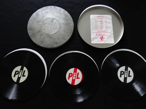 pil metal box